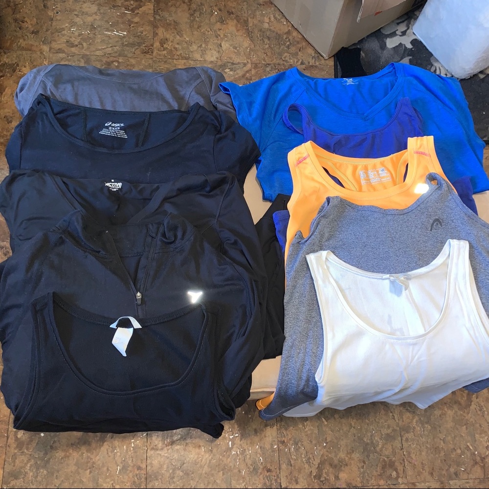 10 Athletic T-shirts/ long sleeves/ jacket Size M